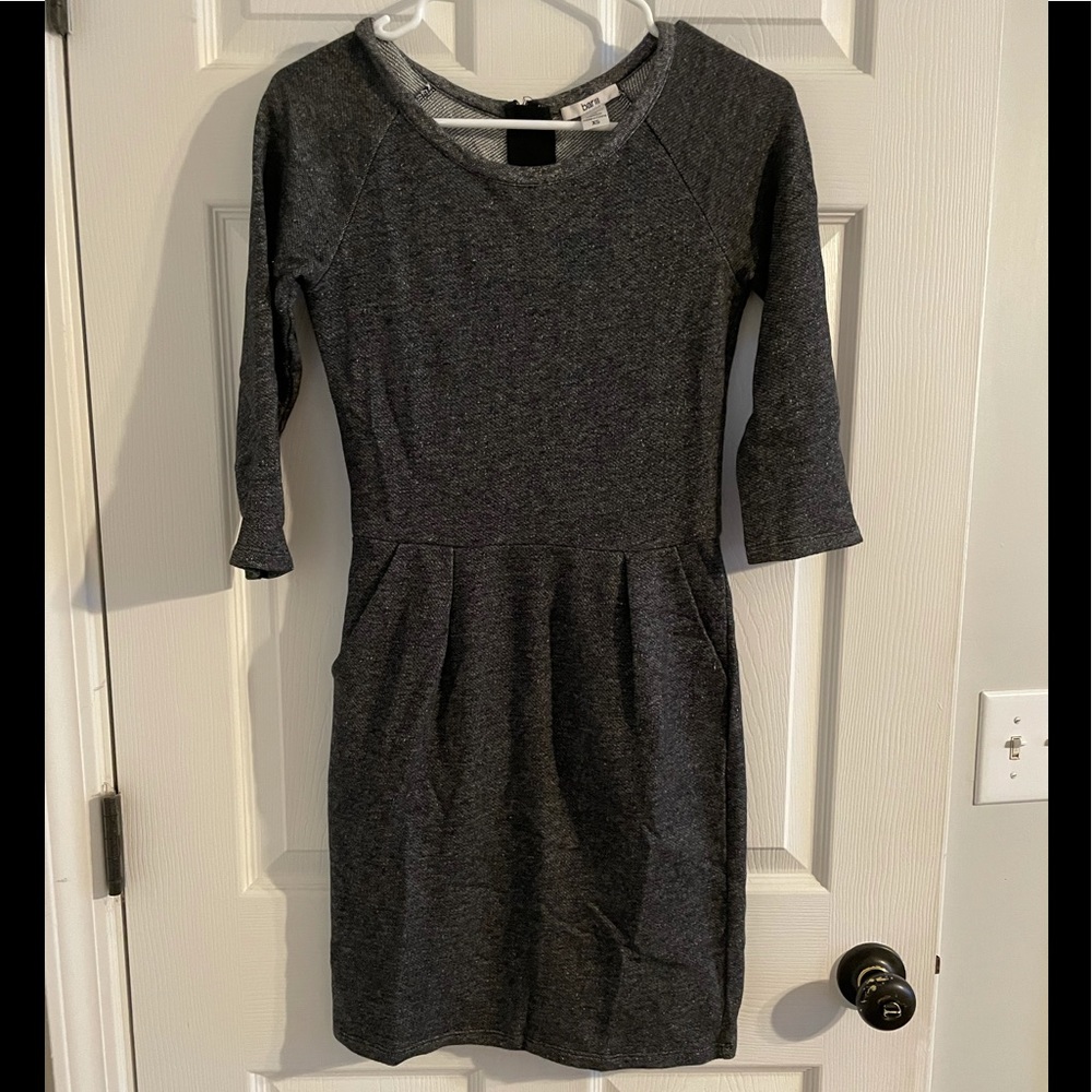 Three-quarter sleeve dress